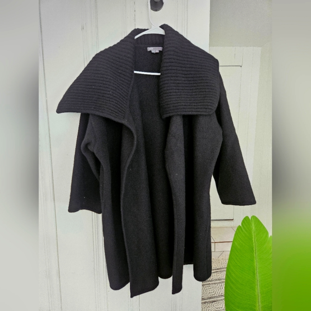 Vince Womens 100% wool coat